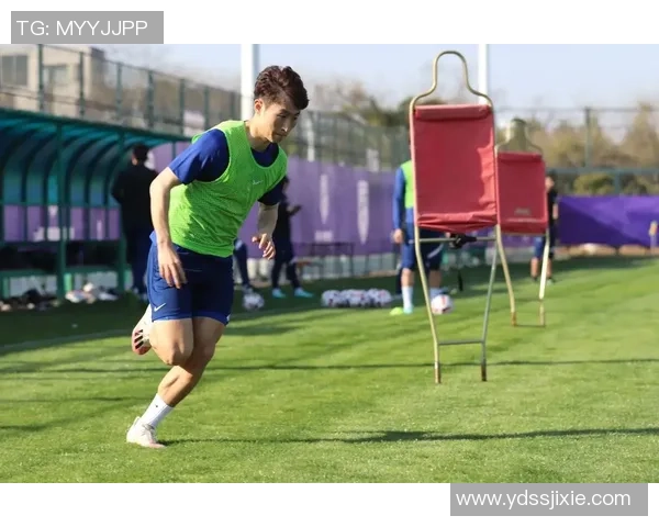 杭州足球队耐力揭秘：从训练到比赛的全景探索与分析