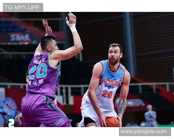 武汉篮球队在世锦赛积分榜上以61分稳居第一名展现强劲实力